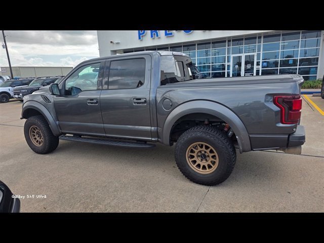 Used 2019 Ford F150 Raptor w/ Equipment Group 802A Luxury AWD/4WD image 18
