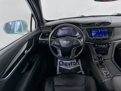 Used 2020 Cadillac XT5 Premium Luxury FWD image 23