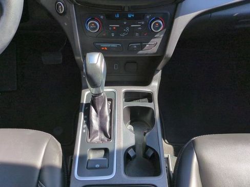 Used 2019 Ford Escape SEL image 18