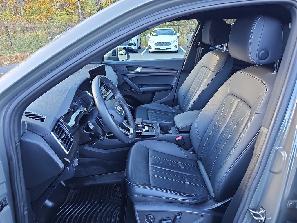 Used 2023 Audi Q5 2.0T Premium AWD/4WD image 9