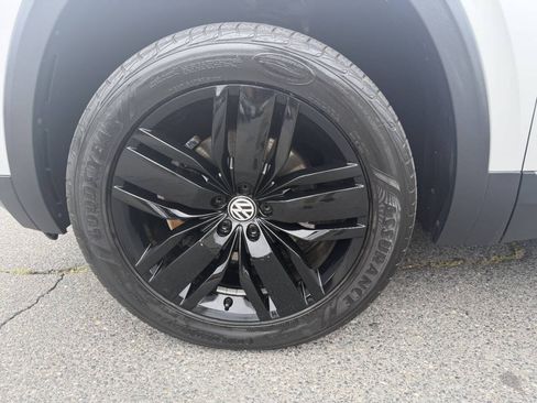 Used 2019 Volkswagen Atlas SEL Premium AWD/4WD image 12