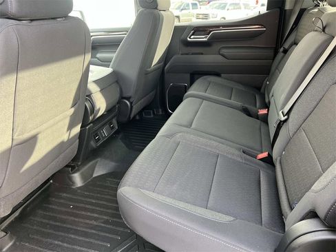 Used 2025 GMC Sierra 1500 Elevation image 12