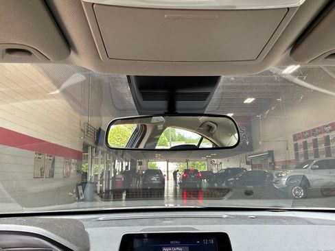 Used 2025 Nissan Altima 2.5 SV FWD image 18