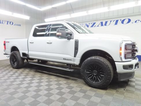 Used 2026 Ford F250 Platinum AWD/4WD image 5
