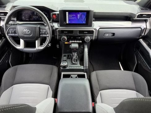 Used 2025 Toyota 4Runner TRD Sport AWD/4WD image 16