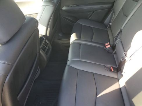 Certified 2025 Cadillac XT5 Luxury AWD/4WD image 31