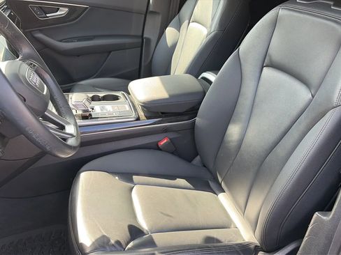 Used 2022 Audi Q7 3.0T Premium w/ Convenience Package image 9
