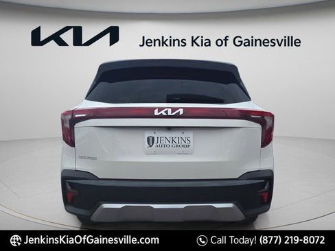 New 2026 Kia Seltos S FWD image 6