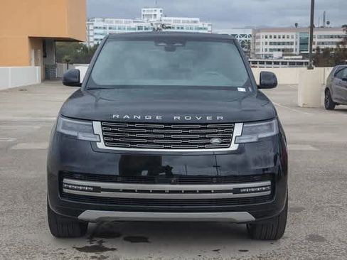 New 2025 Land Rover Range Rover SE image 2