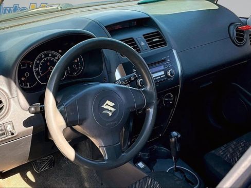 Used 2007 Suzuki SX4 AWD Hatchback image 13