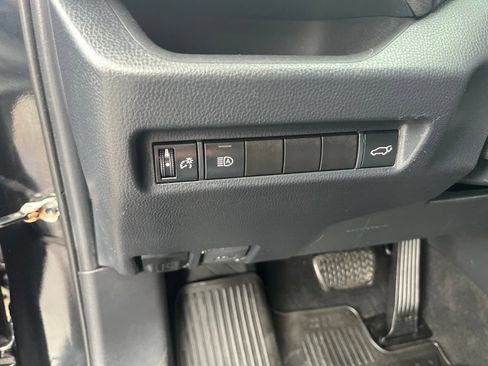 Used 2020 Toyota RAV4 XLE Premium w/ All Weather Liner Package AWD/4WD image 19