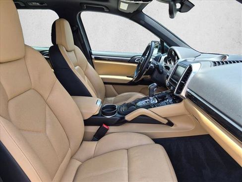 Used 2015 Porsche Cayenne S AWD/4WD image 22