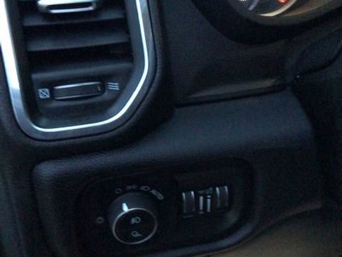 Used 2024 RAM 3500 Laramie AWD/4WD image 10