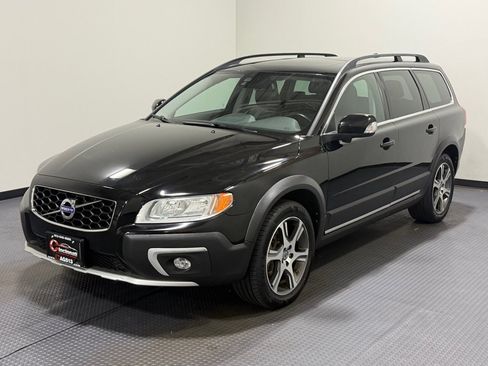 Used 2014 Volvo XC70 T6 AWD/4WD image 1