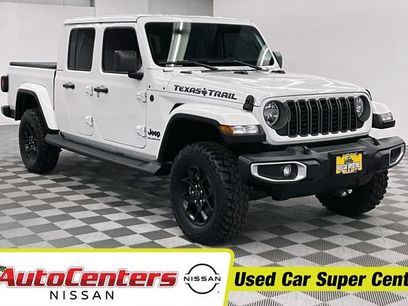 Used 2025 Jeep Gladiator Sport