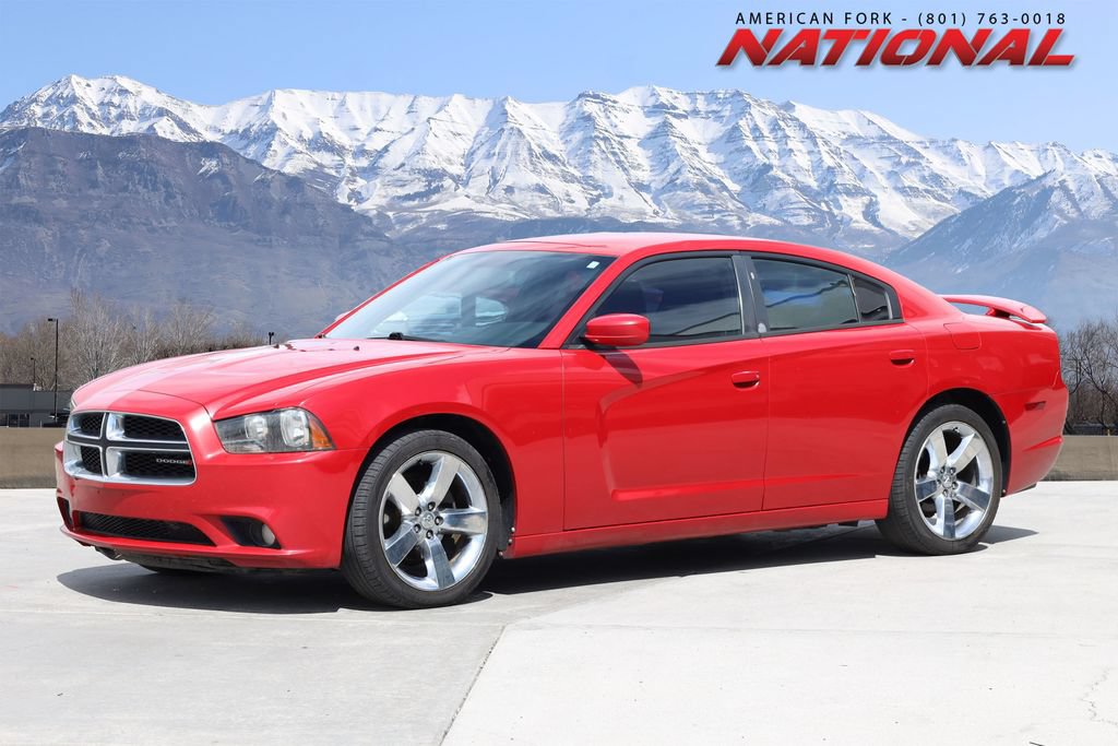 Used 2013 Dodge Charger SXT w/ Sport Appearance Group RWD image 1