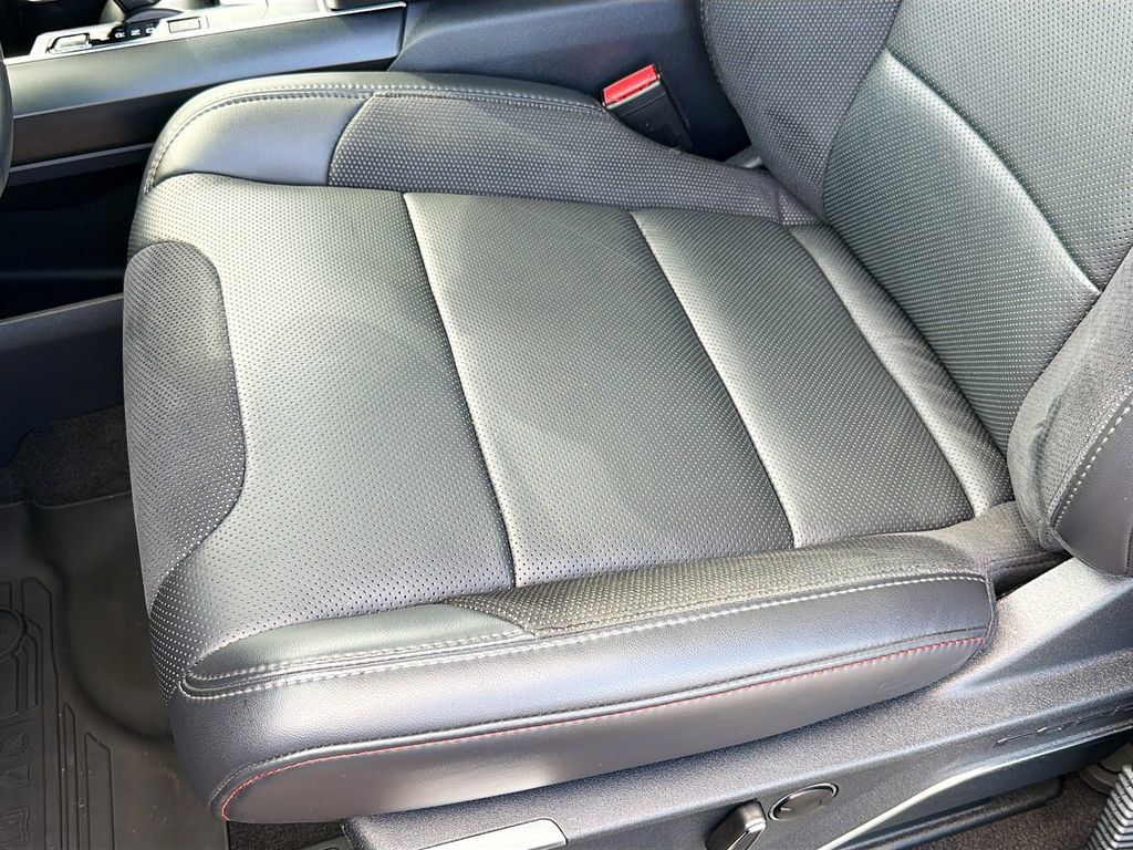 Used 2025 Ford F150 Raptor AWD/4WD image 20
