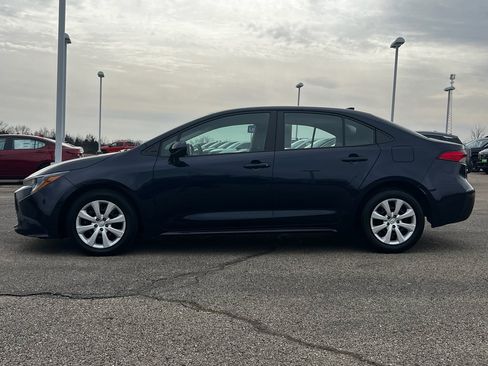 Used 2024 Toyota Corolla LE image 9