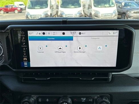 New 2025 Jeep Gladiator Sport image 28