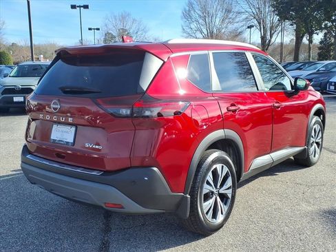 Used 2023 Nissan Rogue SV w/ SV Premium B Package image 7
