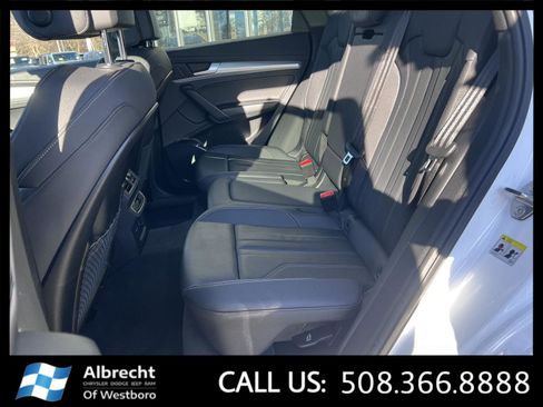 Used 2025 Audi Q5 2.0T Premium image 13