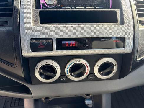 Used 2010 Toyota Tacoma 2WD Regular Cab image 16