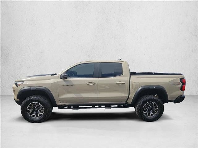 Used 2024 Chevrolet Colorado ZR2 w/ Technology Package AWD/4WD image 3