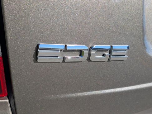 Used 2013 Ford Edge SEL image 33