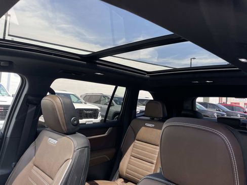 New 2027 GMC Acadia Denali Ultimate FWD image 21