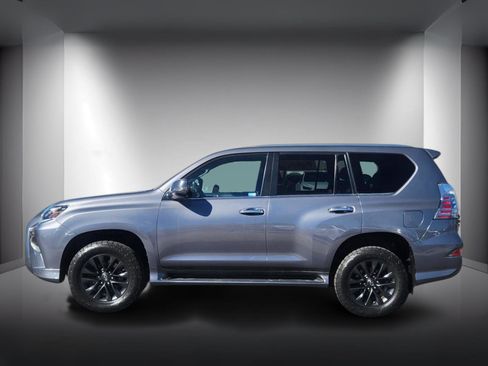 Used 2022 Lexus GX 460 Premium w/ Premium Package image 2