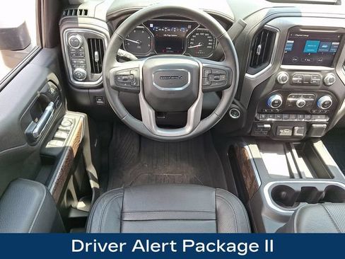 Used 2023 GMC Sierra 3500 Denali w/ Denali Ultimate Package AWD/4WD image 3