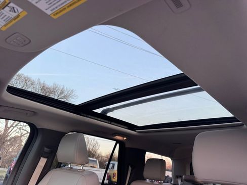 Used 2021 Ford Expedition XLT image 43