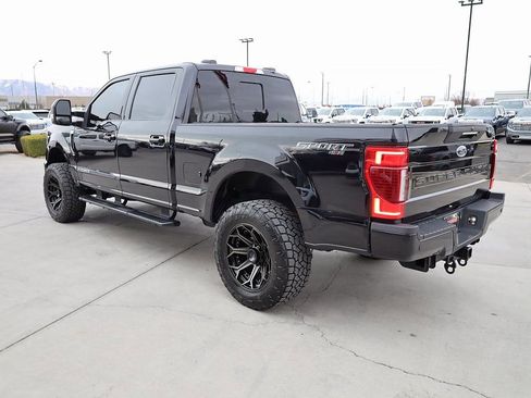 Used 2022 Ford F250 Lariat w/ Lariat Ultimate Package AWD/4WD image 4
