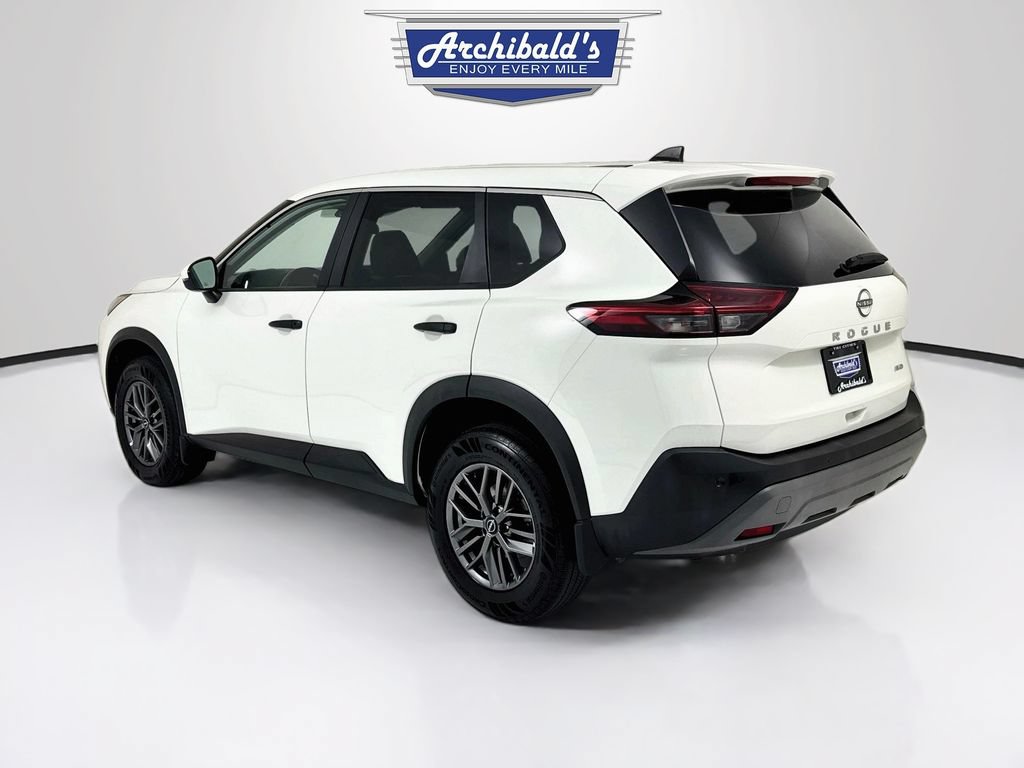 Used 2022 Nissan Rogue S AWD/4WD image 6