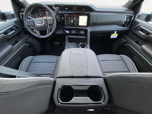 New 2026 GMC Sierra 2500 AT4X image 3