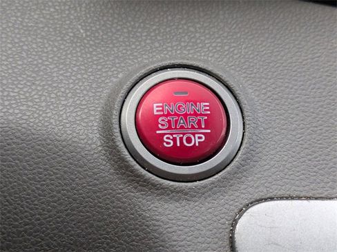 Used 2017 Honda Odyssey Touring Elite image 35