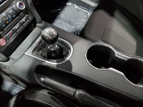 Used 2019 Ford Mustang Coupe image 28