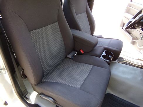 Used 2012 Chevrolet Colorado W/T RWD image 24