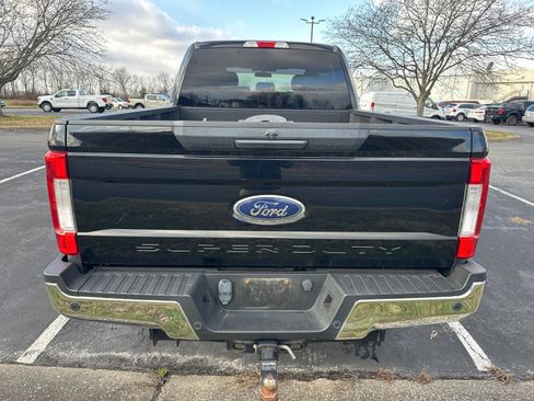 Used 2017 Ford F250 XLT w/ XLT Value Package image 13