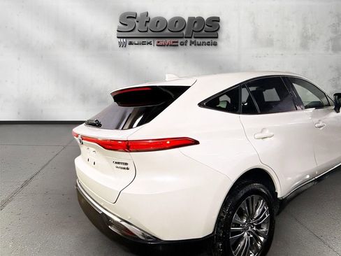 Used 2021 Toyota Venza Limited w/ Advanced Technology Package image 8