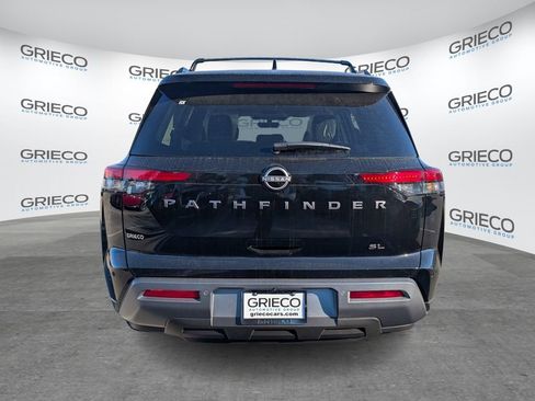 New 2026 Nissan Pathfinder SL image 6