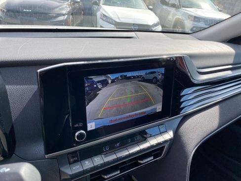 Used 2025 Toyota Camry LE FWD image 23