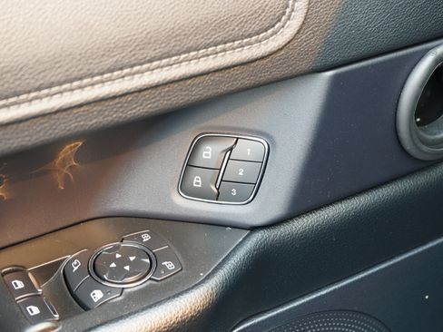 Used 2021 Ford Expedition Limited image 14