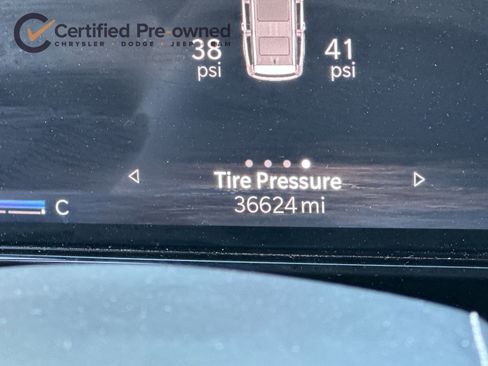 Certified 2022 Jeep Grand Wagoneer Series II image 29