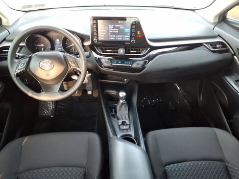 Used 2021 Toyota C-HR LE FWD image 12