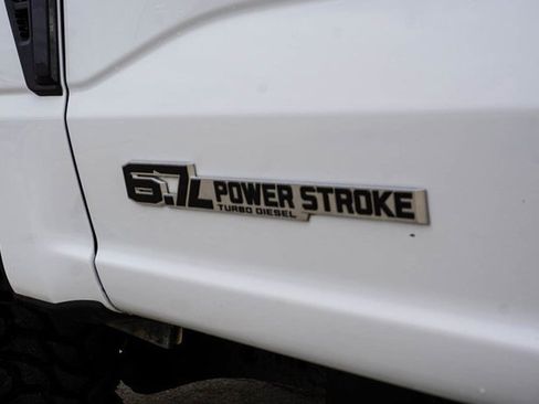 Used 2023 Ford F250 XL w/ STX Appearance Package image 9