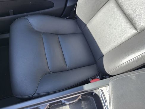 Used 2025 Volvo XC60 B5 Plus image 30