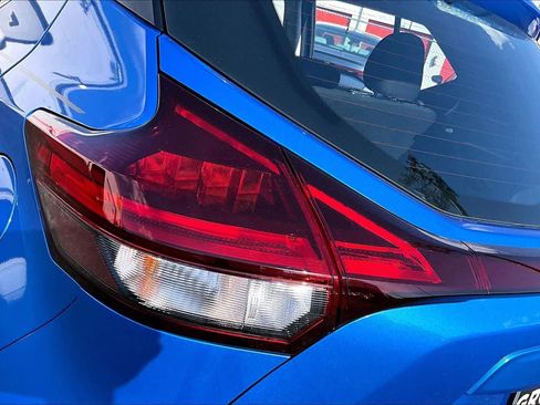 Used 2021 Nissan Kicks S FWD image 28