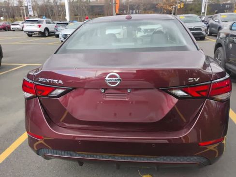 Used 2023 Nissan Sentra SV image 5