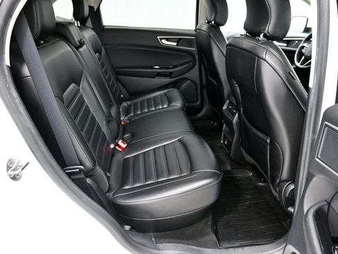 Used 2019 Ford Edge SEL w/ Equipment Group 201A AWD/4WD image 29